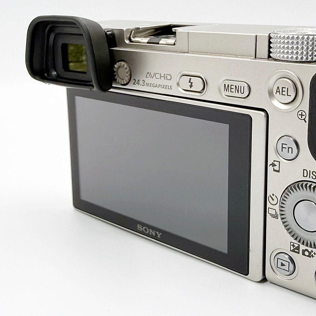 【美品】ソニー α6000 ボディ ILCE-6000 ミラーレス カメラ