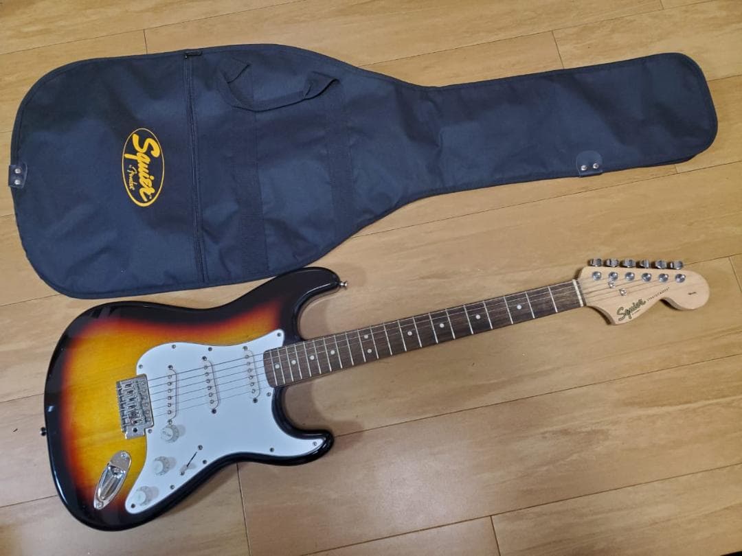 ギター Fender Stratocaster Squier Guitar