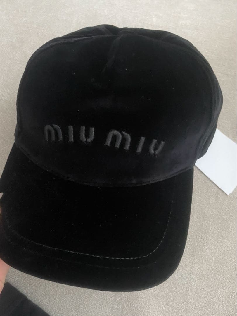 完全正規品 (ショップ鑑定済み)MIUMIU キャップ ベースボールキャップ