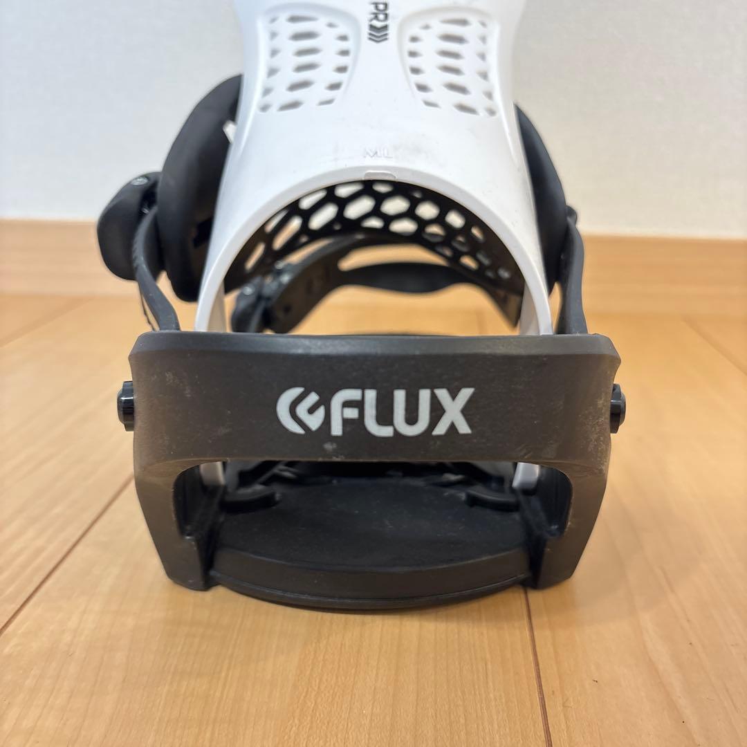 FLUX PR ホワイトMサイズ スノーボードビンディング