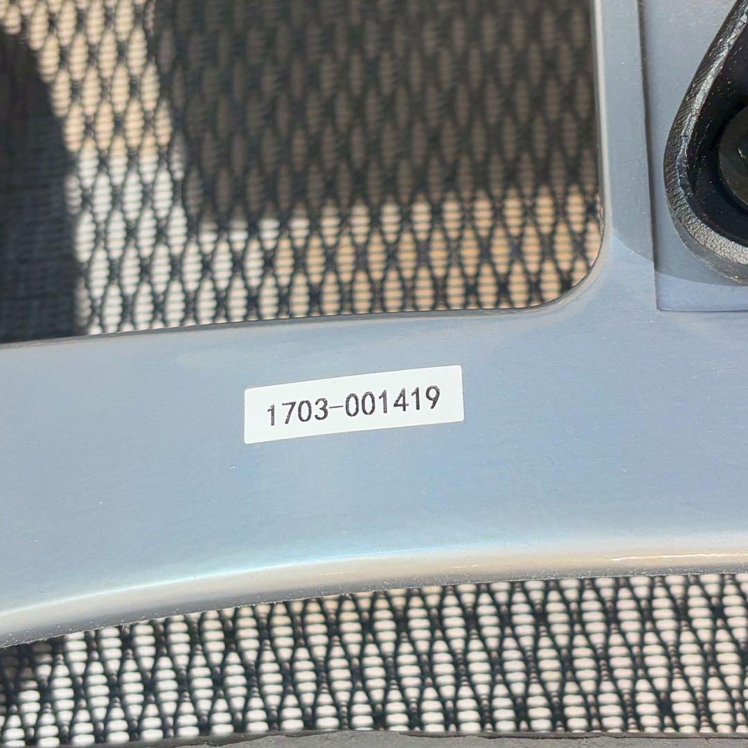 エンジョイ Ergohumanエルゴヒューマン 肘付きオフィスチェア　2/3