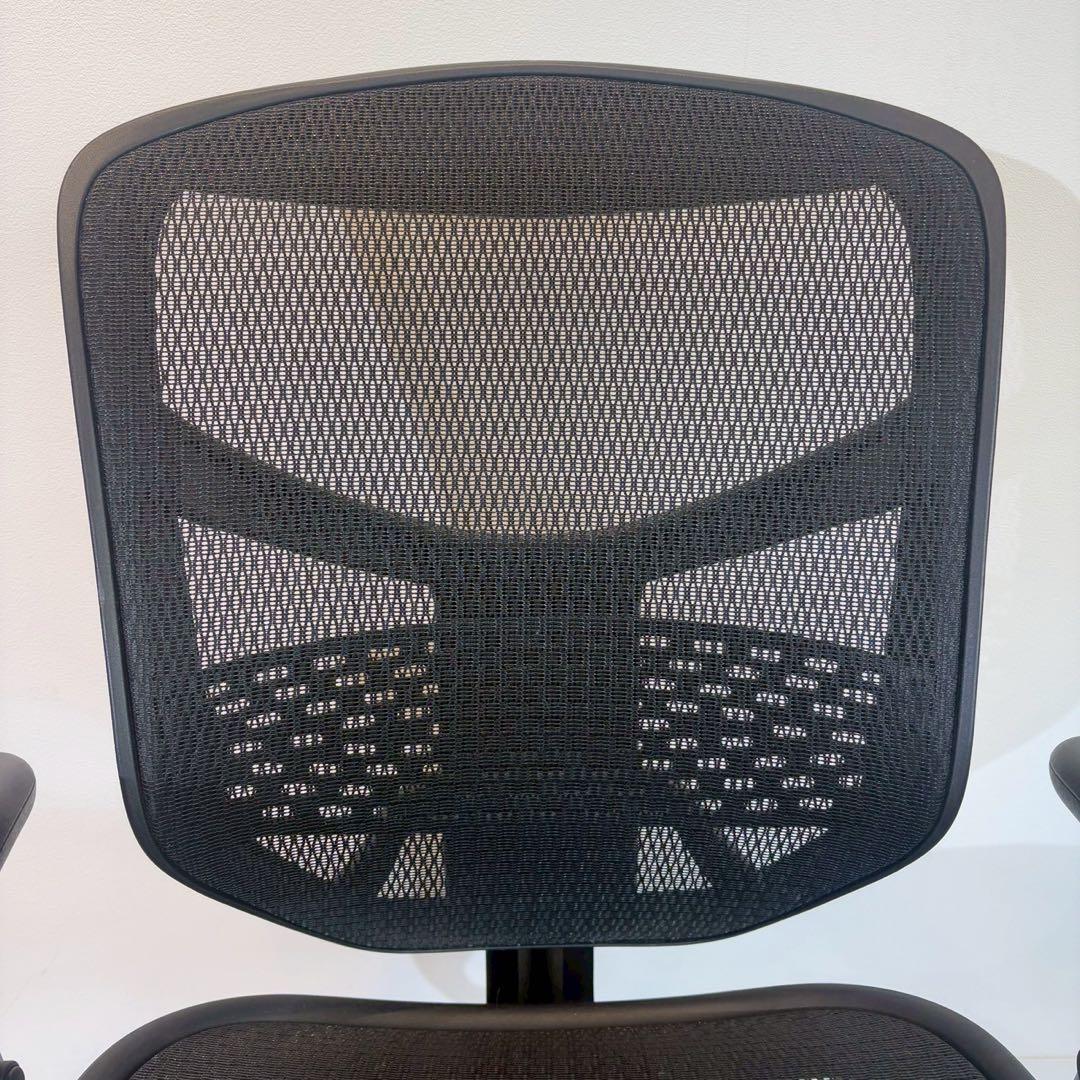 エンジョイ Ergohumanエルゴヒューマン 肘付きオフィスチェア　2/3