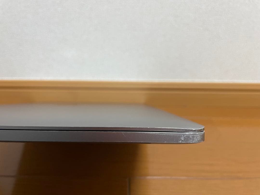MacBook Pro 2018 15インチ i7 512GB