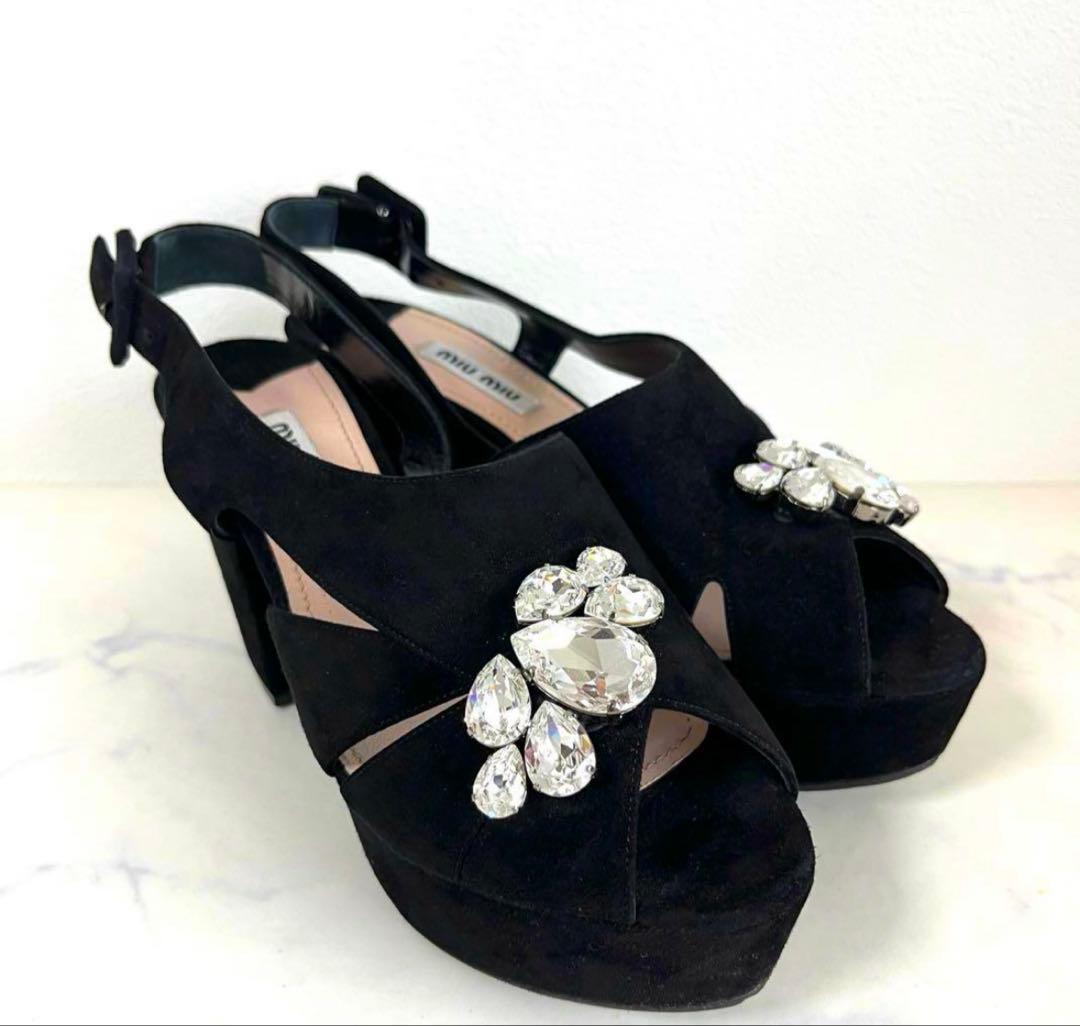 美品 MIUMIU 36.5 ビジュー サンダル チャンキーヒール スエード 黒