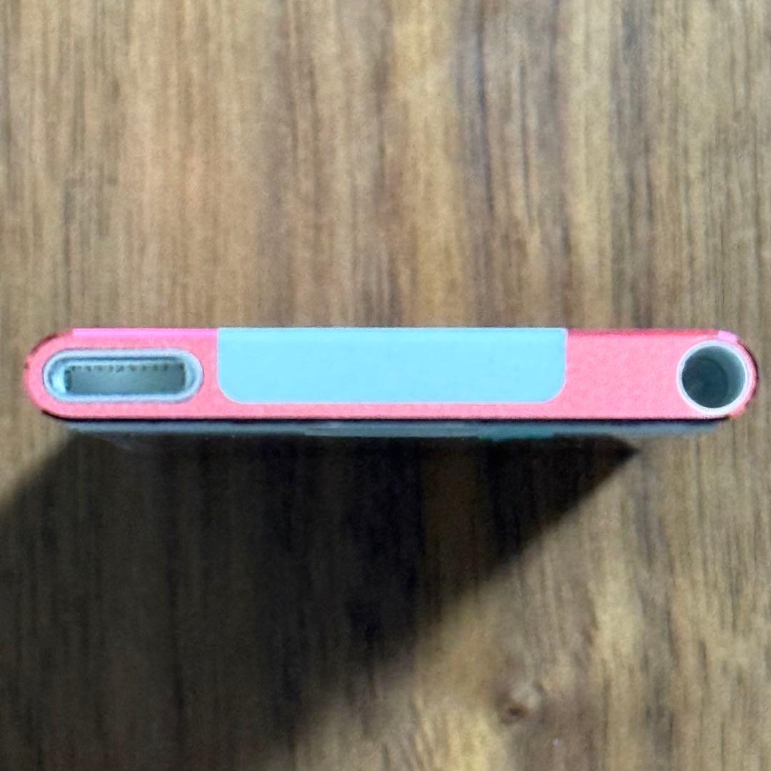 Apple iPod nano（第7世代）ピンク 16GB　シリコンカバー付き
