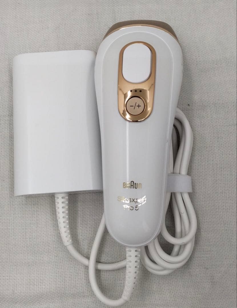 BRAUN Silk-expert Pro 5 IPL脱毛器