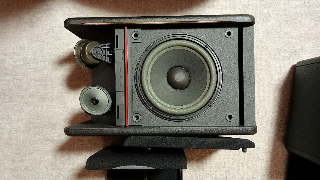 スピーカー・ウーファー BOSE 301AVMONITOR