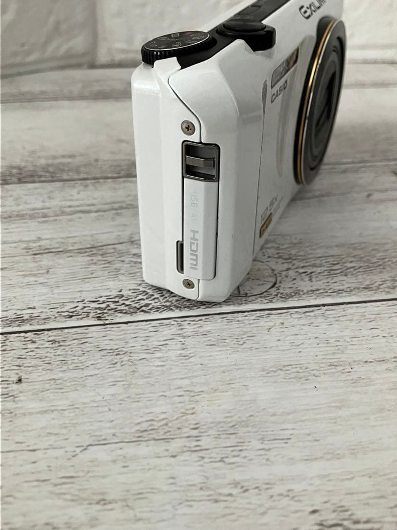 専用　CASIO EX-ZR200 コンパクトデジタルカメラ
