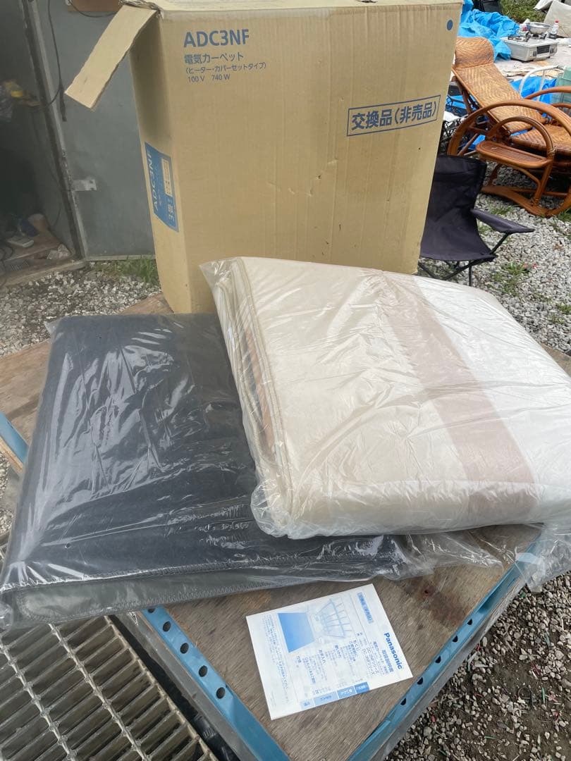 【美品】￼パナソニック 3畳用 電気カーペット ADC3NF