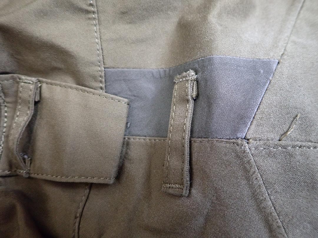 トゥーフォーワン 241 ゴアテック　ビブパンツ　M　オリーブグリーン系