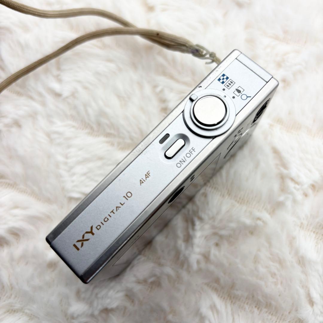 動作良好 Canon IXY 10 シルバー バッテリー 充電器付属