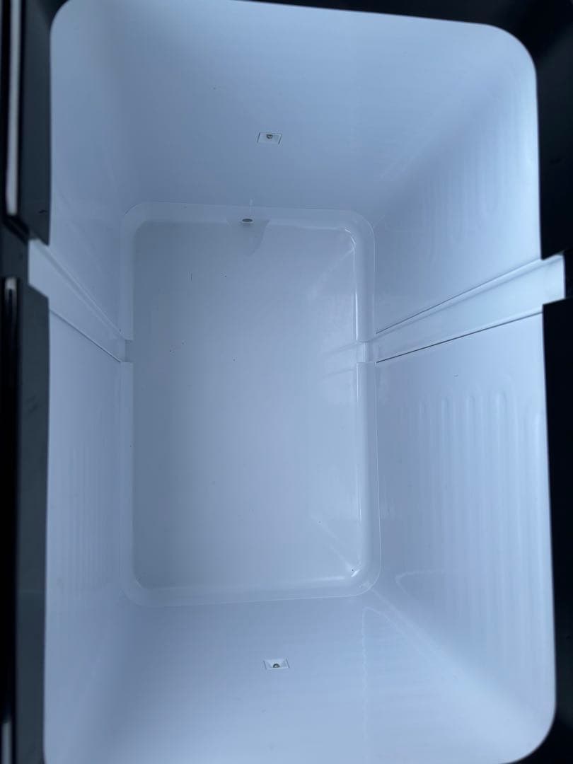 ハイコーキ　冷温庫　UL18DB バッテリー2個付mm in