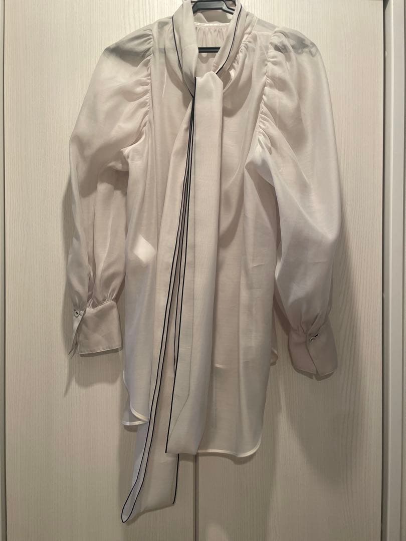 Demi-Luxe BEAMS オーガンジー リボンブラウス