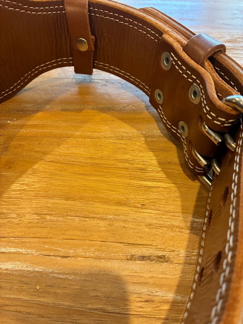 美品！GOLD'S GYM プロレザーベルト　Mサイズ　ゴールドジム　筋トレ