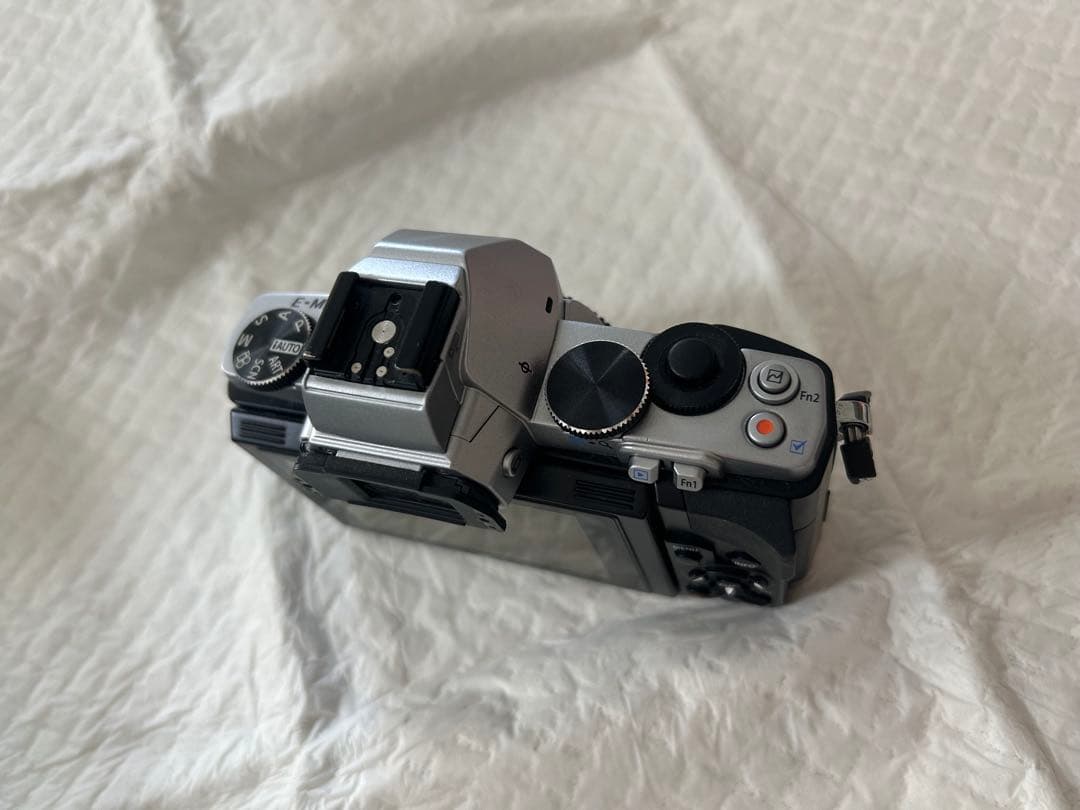 OLYMPUS OM-D EM-5 、LUMIXレンズ セット