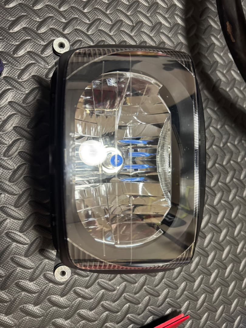 cb400sb ヘッドライトユニット