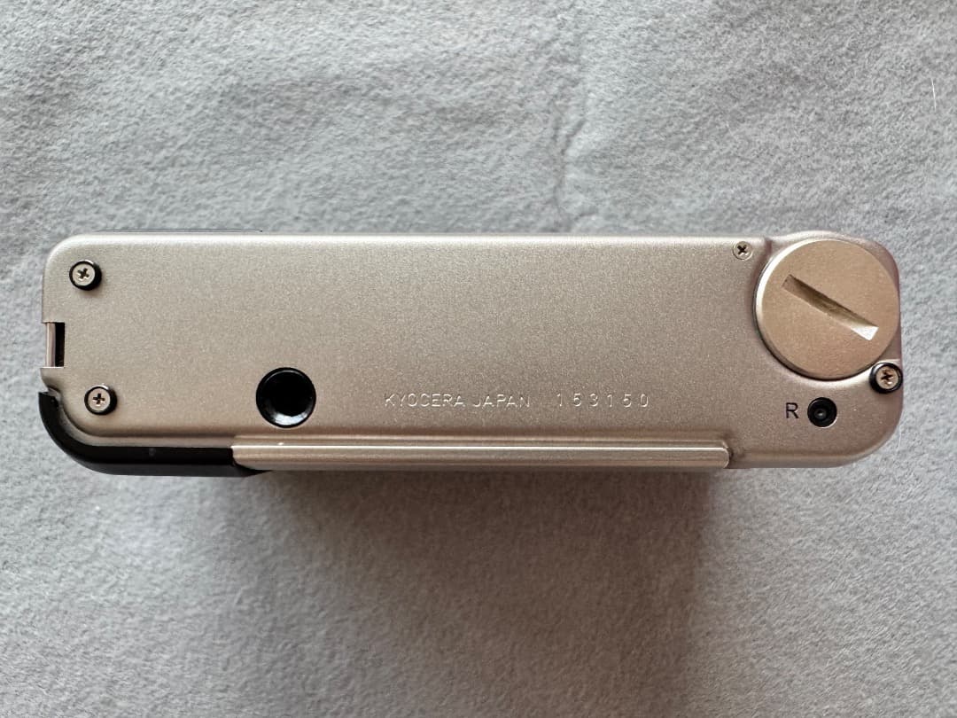 【美品】CONTAX T2 35mm コンパクトカメラ (Carl Zeiss)