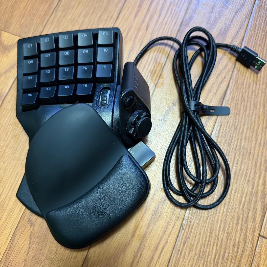 PC用ゲームコントローラー・コンバーター RAZER TARTARUS PRO