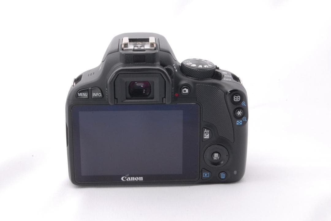 美品❣️Canon Kiss X7 カメラ 一眼レフ 旅行 入学式 卒業式 入園式