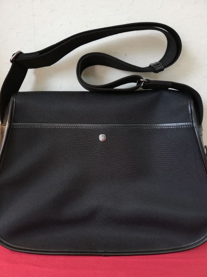 ★ハンティングワールド ショルダーバッグ　ブラック　 レザー×キャンバス　A4可