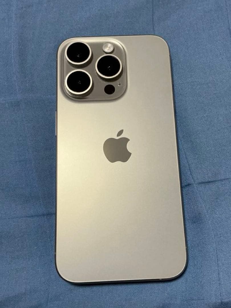 【美品】Apple iPhone 15 Pro 本体 256GB