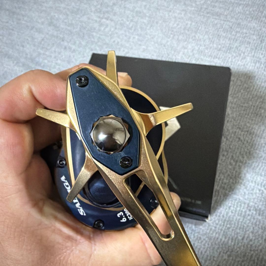 （値段交渉可）中古美品　ダイワの21ソルティガIC300