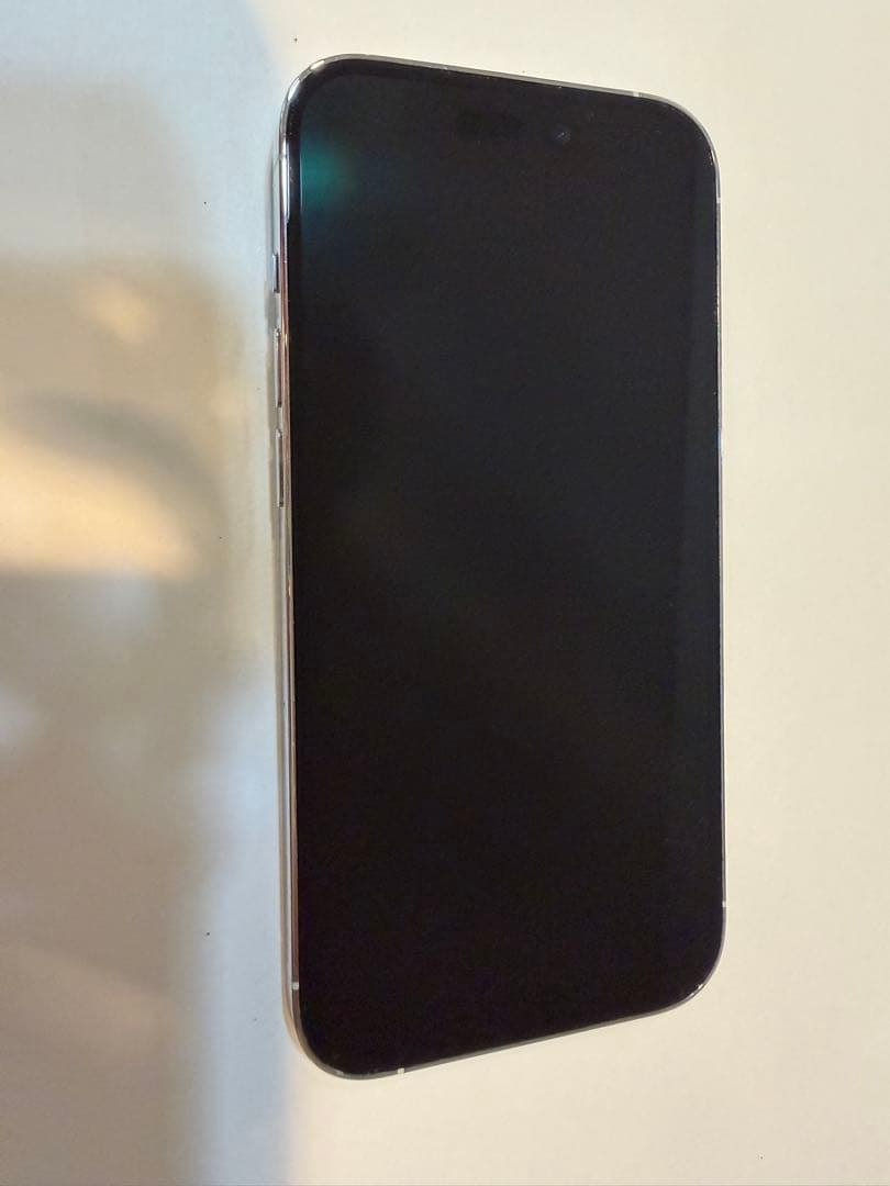 Apple iPhone 14 Pro SIMフリー　シルバー 本体