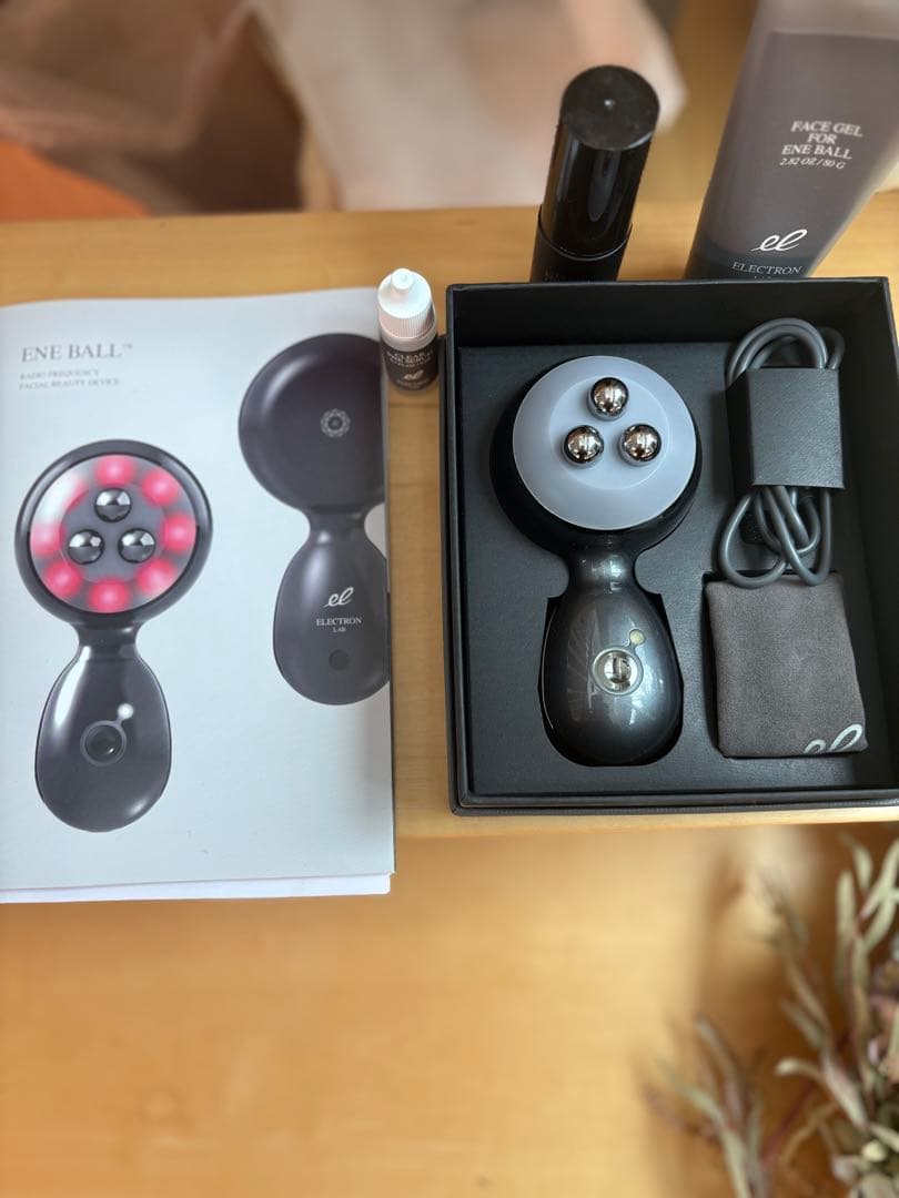 ま*ー様 エレクトロン　ENE BALL 美顔器 + 専用ジェル 80g エネボ