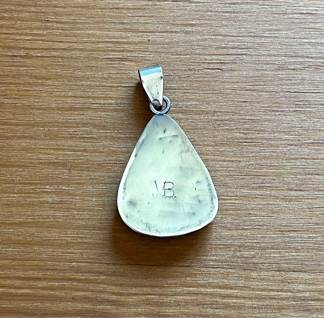 きれいなターコイズのペンダント　インディアンジュエリー　navajo ナバホ