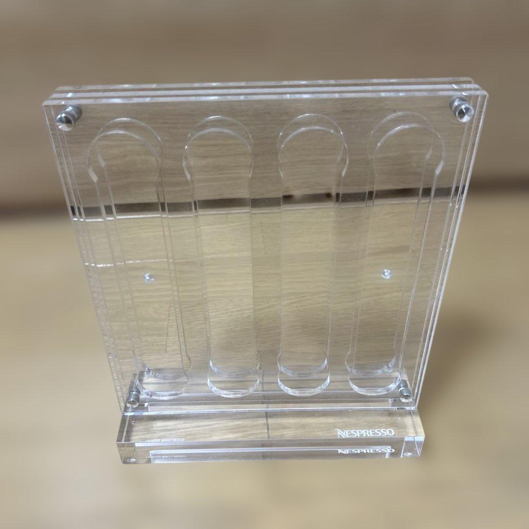 Nespresso コーヒーメーカー ホワイト　カプセル式　ラティシマワン