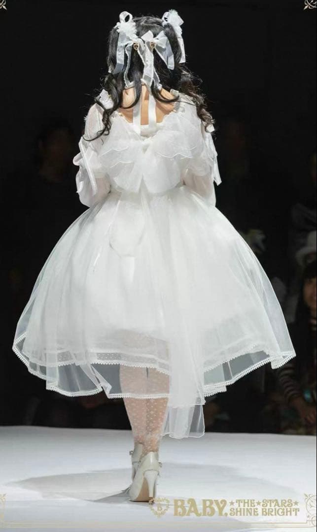 BABY, THE STARS SHINE BRIGHTフラワーヘアアクセサリー