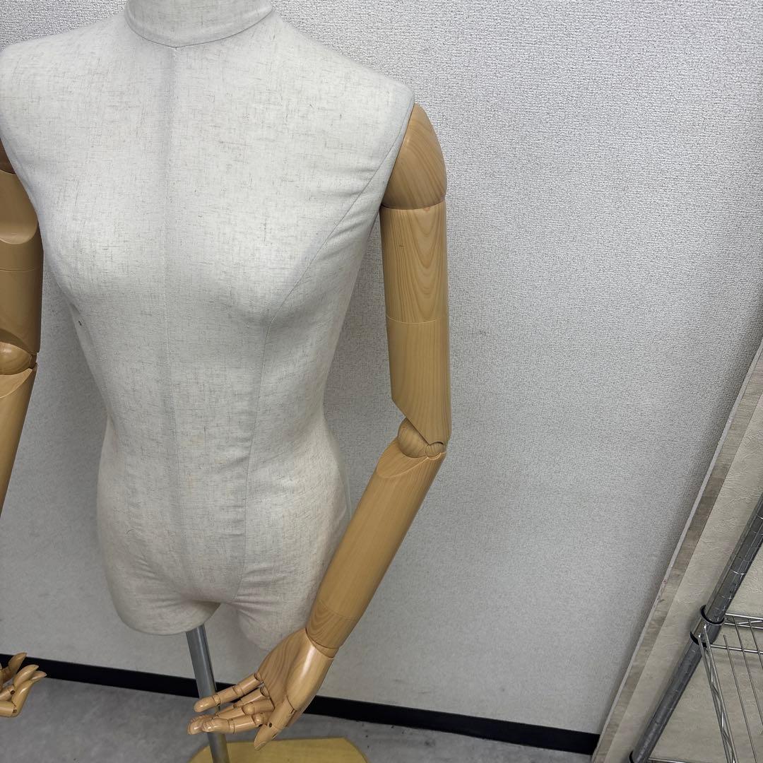 レディーストルソー　可動式アーム付きトルソー 店舗用品 什器