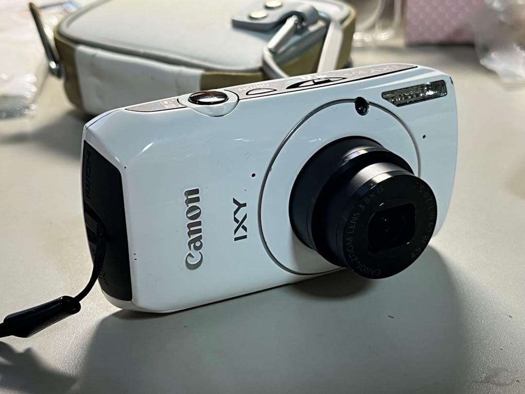 CANON IXY 30S PC1473 ホワイトPC1473 動作確認済 美品