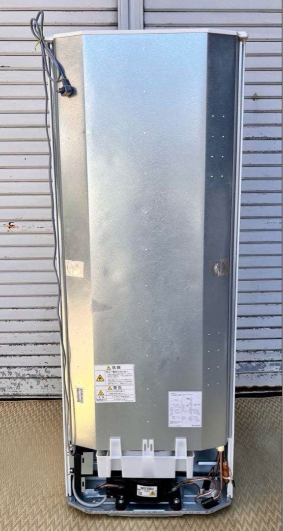 ② 【送料無料】2023年製　AQUA冷蔵庫 AQR-17N(W) 201L