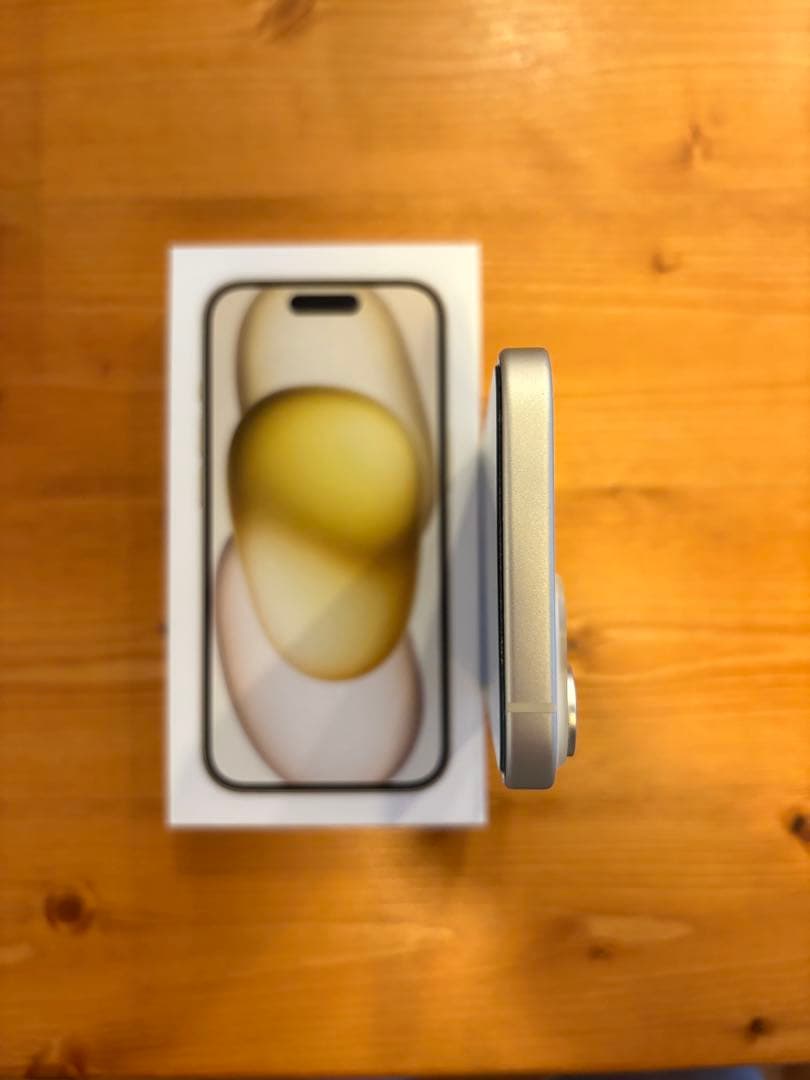 iPhone 15 256GB イエロー ※商品説明をご確認ください。