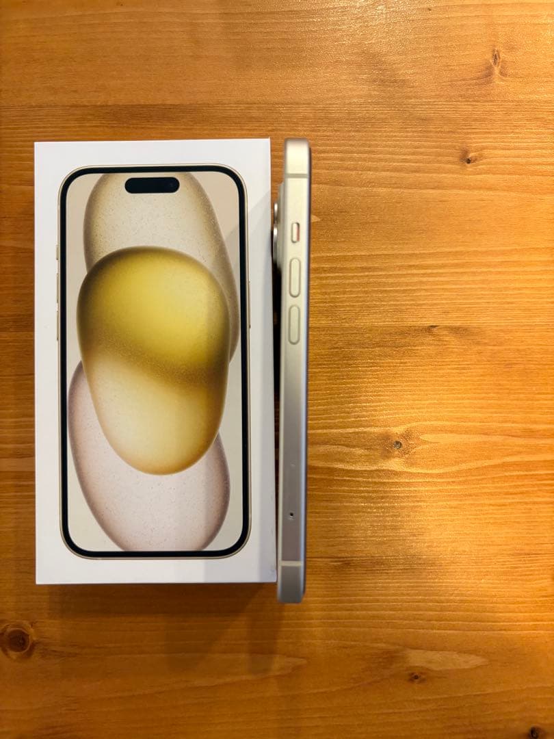 iPhone 15 256GB イエロー ※商品説明をご確認ください。