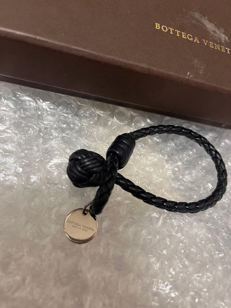 Bottega Veneta ブラックレザー ブレスレット