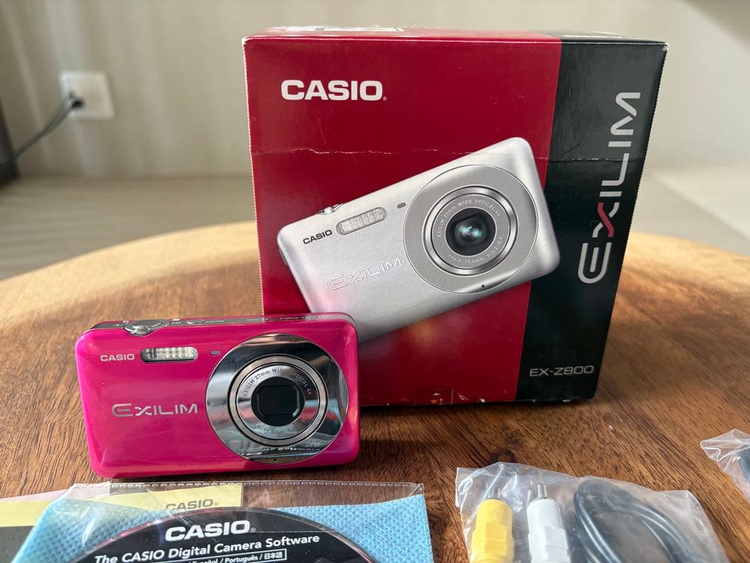 CASIO エクシリム　EX-Z800 ピンク