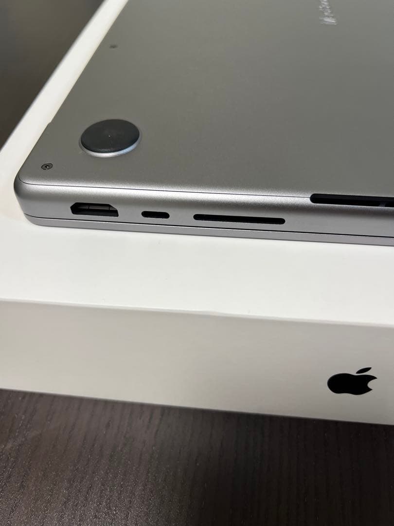 【ほぼ新品‼︎】14インチMacBook Pro-スペースグレイ