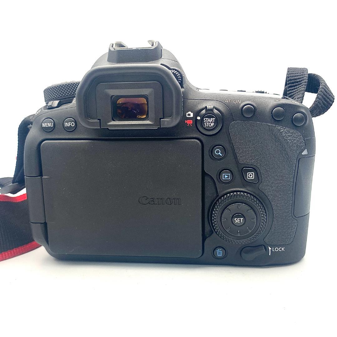 美品 Canon EOS 6D Mark II 本体 充電器 バッテリー セット