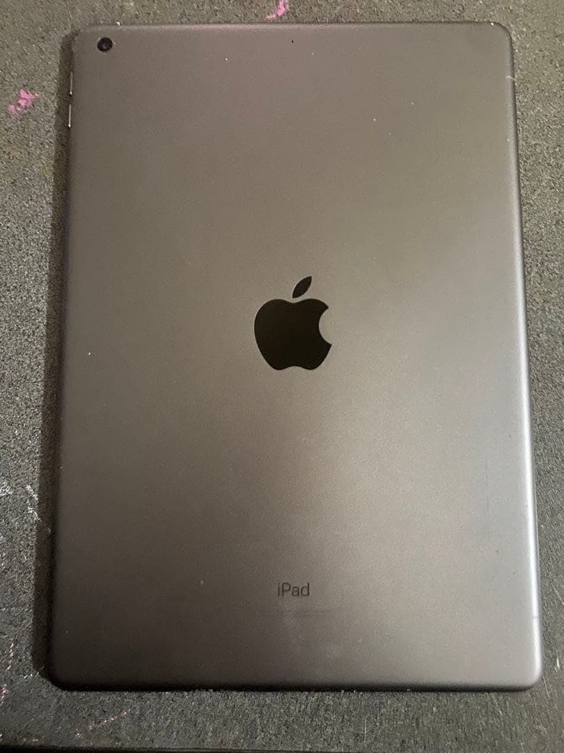 iPad 第8世代 32ギガ