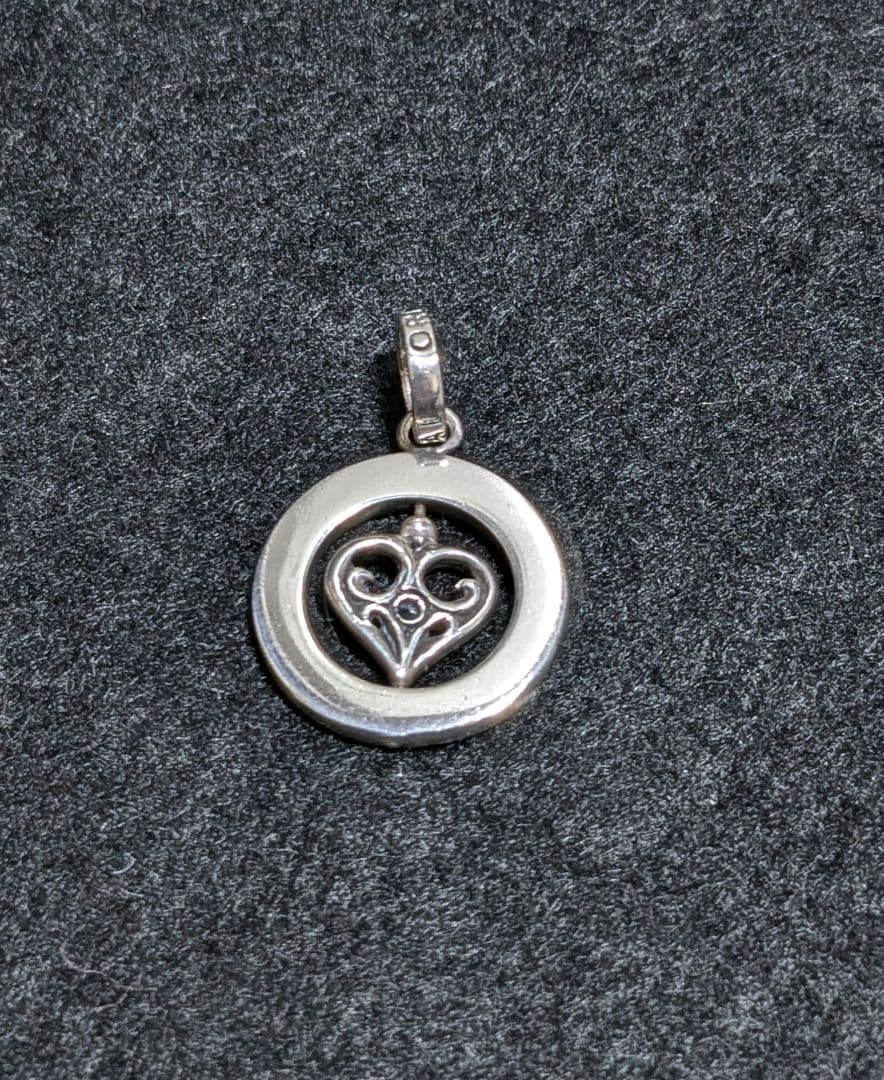 ロイヤルオーダー　シルバーハートペンダント　925