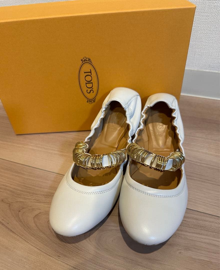 Tod's レザー バレリーナ ホワイト トッズ