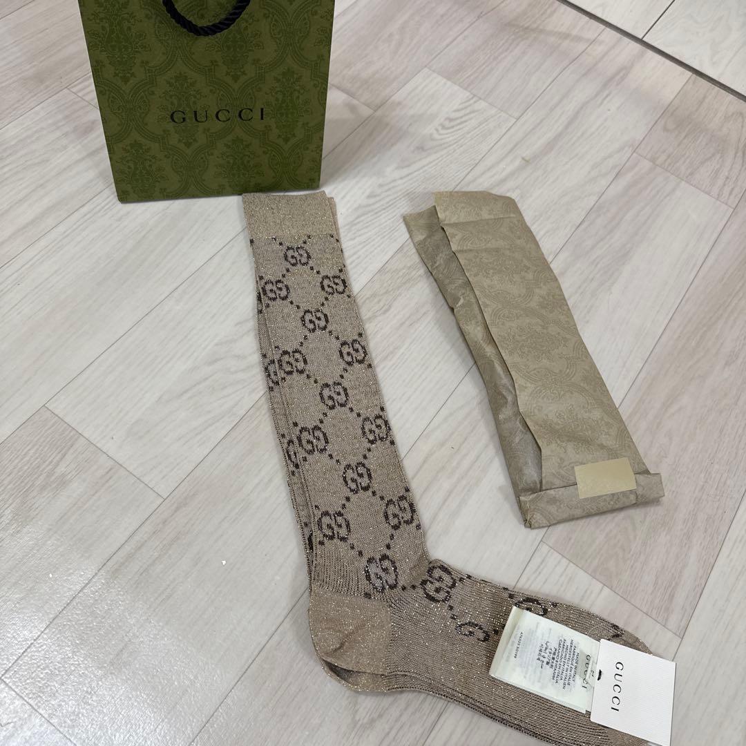 GUCCI 靴下　ソックス　M 総柄GG ロゴ　ラメ