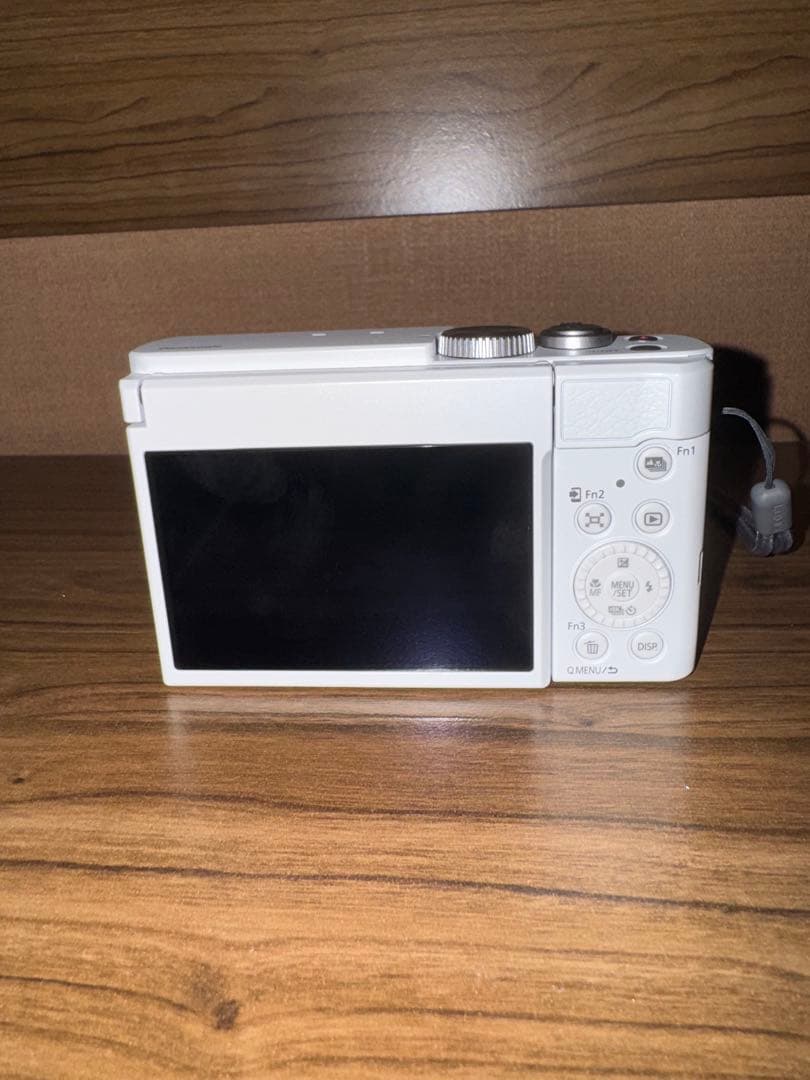 『ボーナス決済に是非！』Panasonic LUMIX TZ99 ホワイト