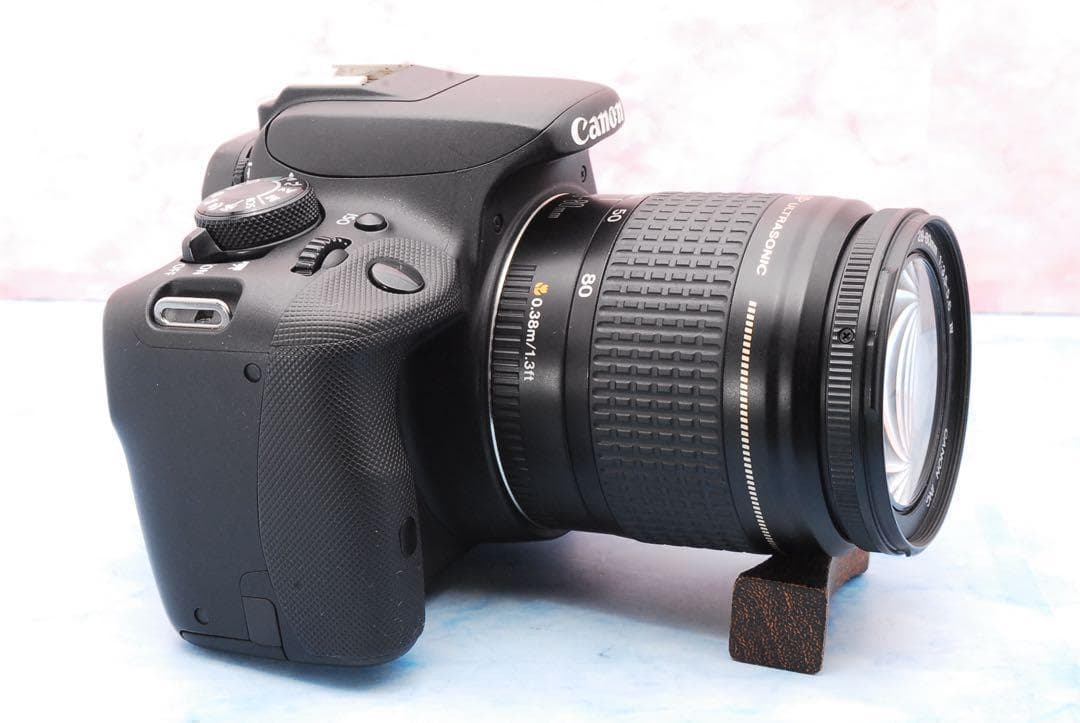 Canon Kiss X7☆望遠レンズ付Wレンズ☆小型＆軽量☆一眼レフカメラ