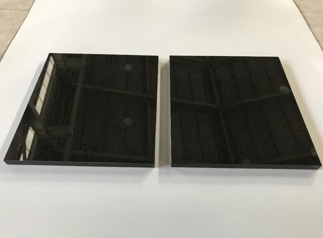 天然黒御影石　山西黒　オーディオボード　●400×400×20●　5面磨き　2枚