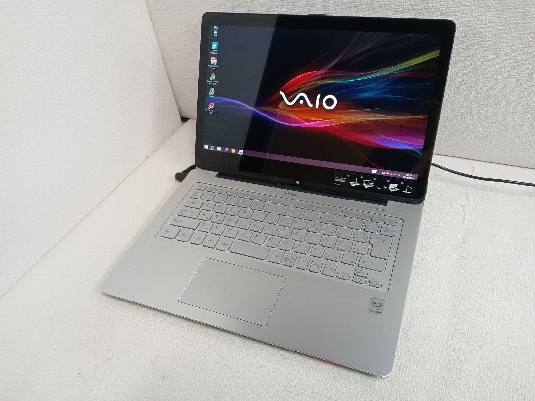 † VAIO ノートPC SVF14NA1EN 4GB ストレージ無