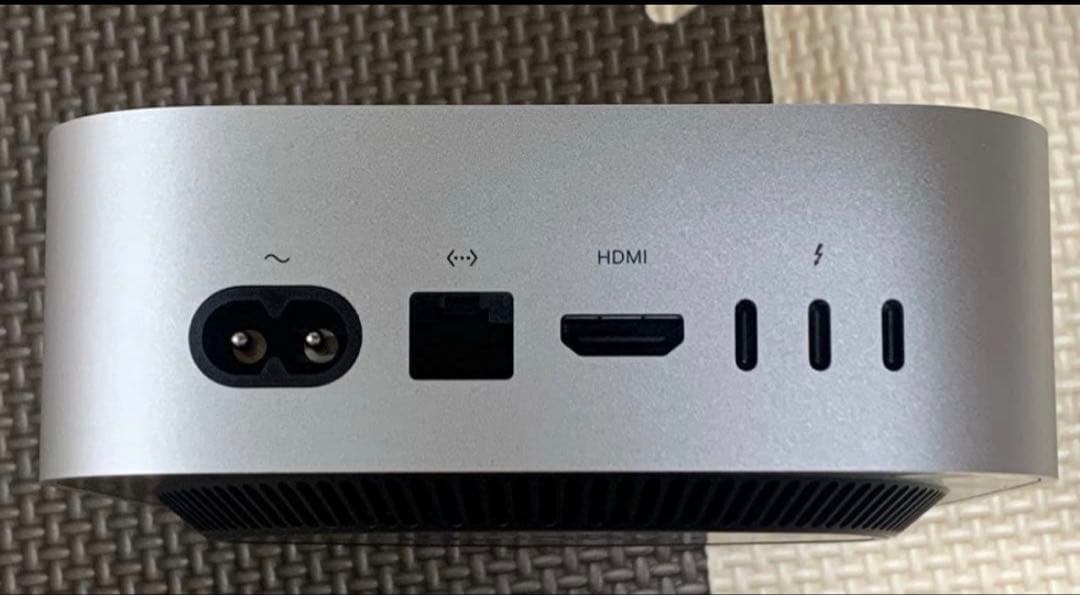 Apple M4 Mac mini 16GB メモリ/ 256GB SSD