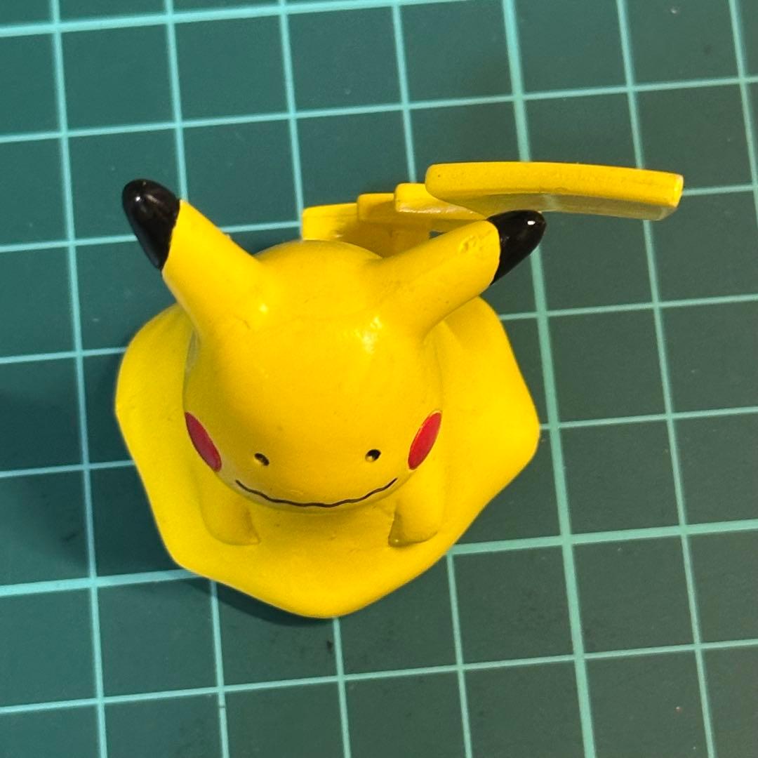 ポケモン　モンコレ　フィギュア　初期　初代　ピカチュウにへんしんしたメタモン